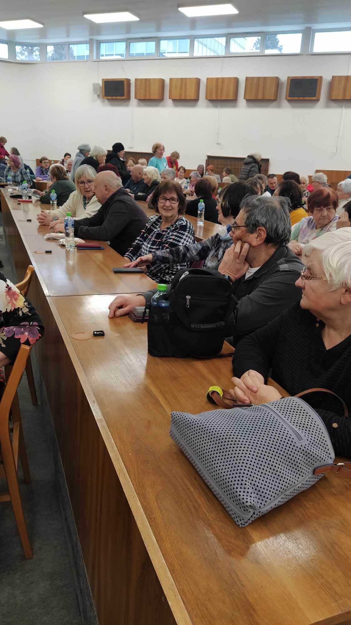 včs2
